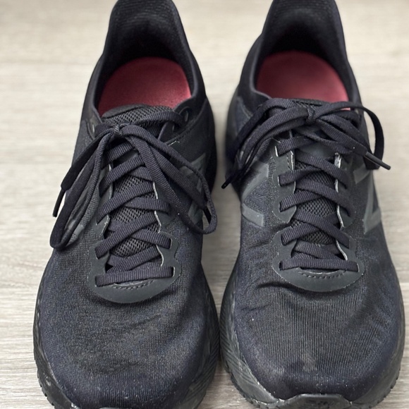 NEW BALANCE Fresh Foam 860v11 Solid BLACK Running Athletic Shoes Womens 8.5 - Picture 3 of 12